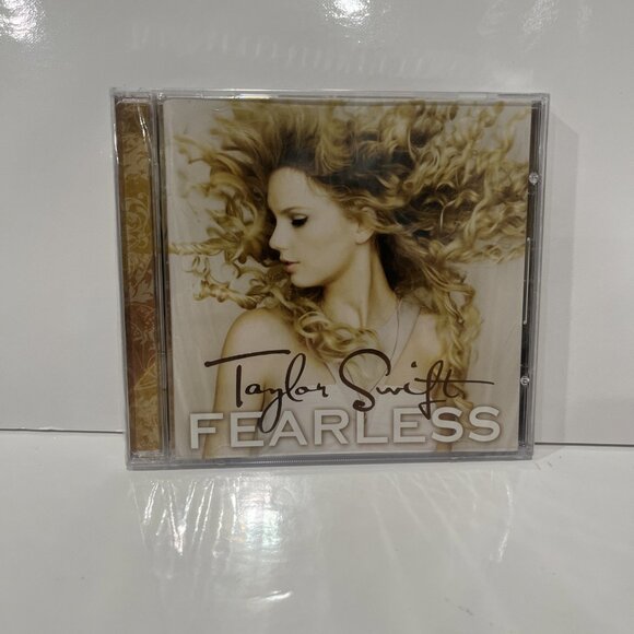 Taylor Swift Fearless CD SEALED 2008 Big Machine BMRATS0200 Enhanced Content - Picture 1 of 6